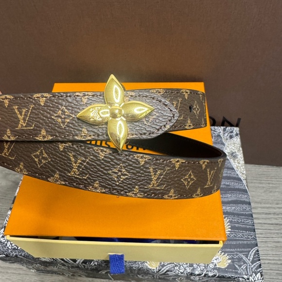 Louis Vuitton Black Belt with Gold Fleur Accent main image 5